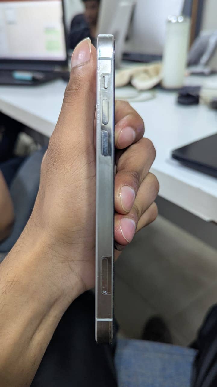 Apple iPhone 12 Pro 2
