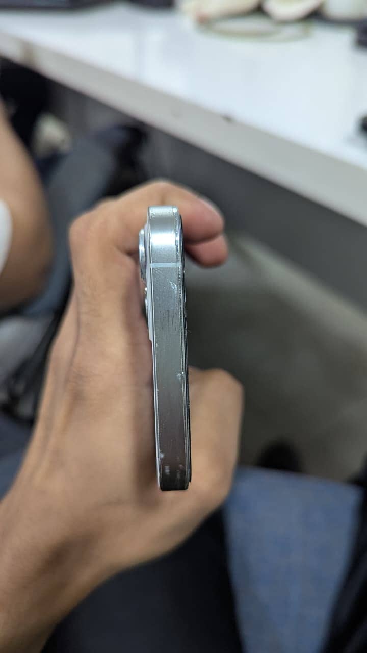 Apple iPhone 12 Pro 3