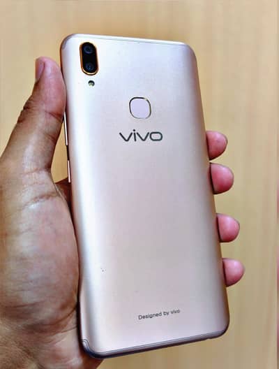 URGENTLY SALE MY Vivo Y85 - 4GB + 64GB
