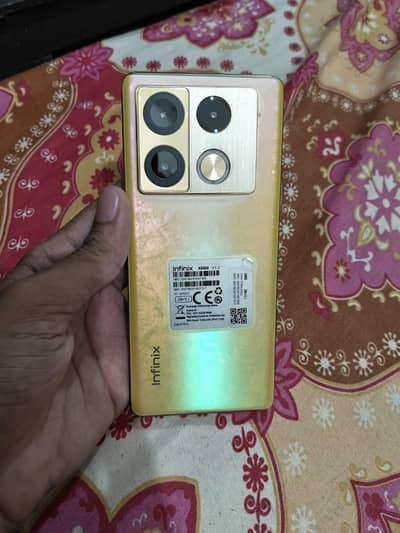 Infinix Note 40 Pro