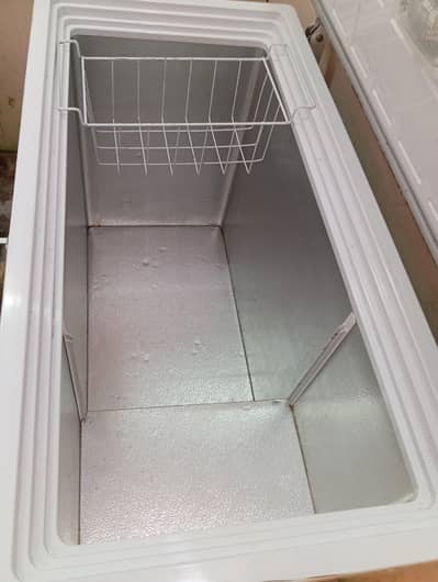 Freezer New condition  prcnt ok condition