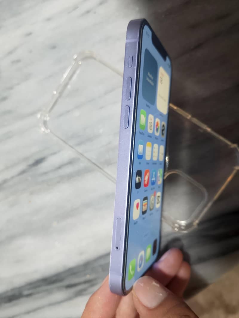 Apple iPhone 12 1