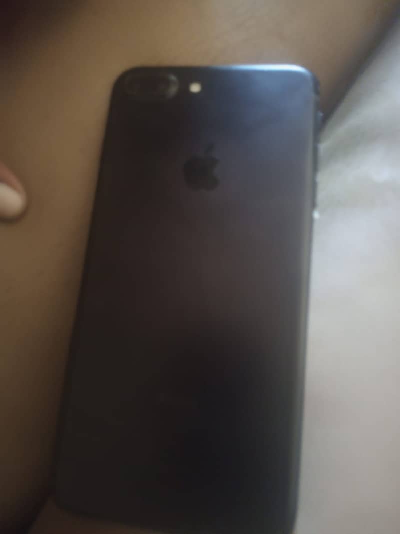 Apple iPhone 7 Plus 0
