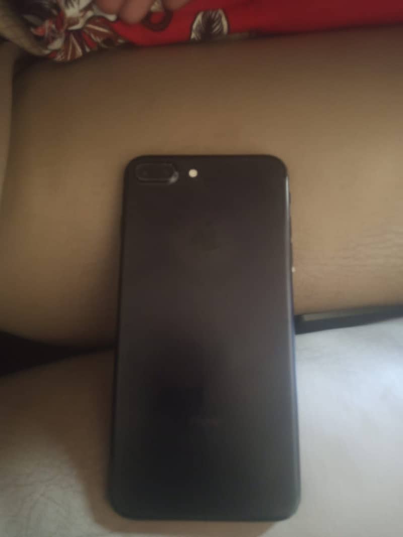 Apple iPhone 7 Plus 5