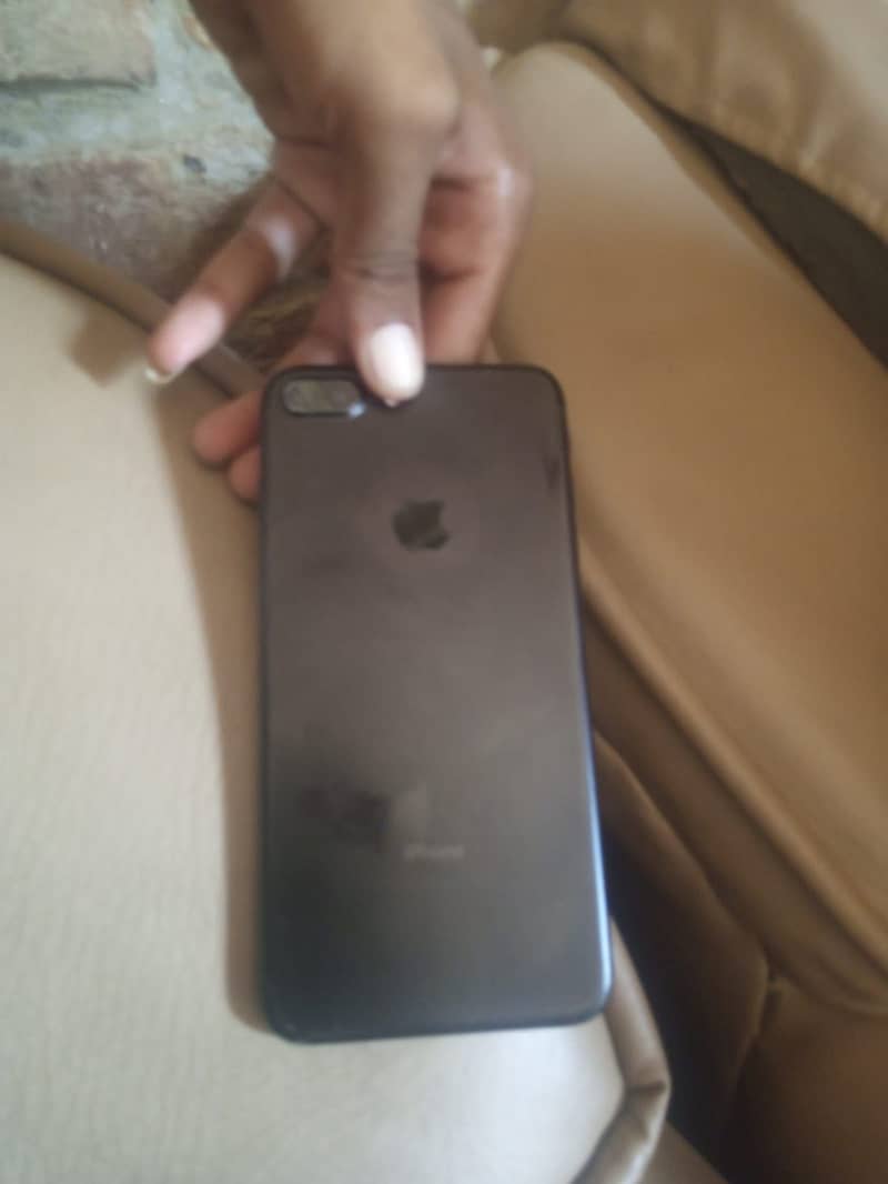 Apple iPhone 7 Plus 7