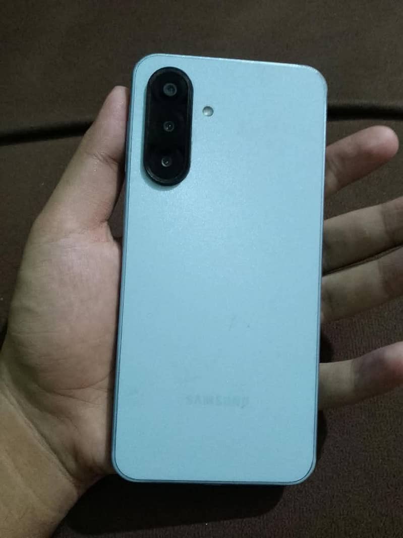 Samsung A17 0