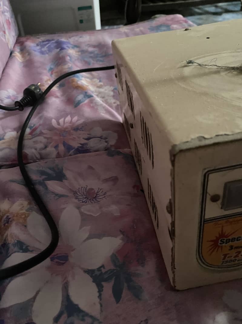 Stabilizer voltage controller 4