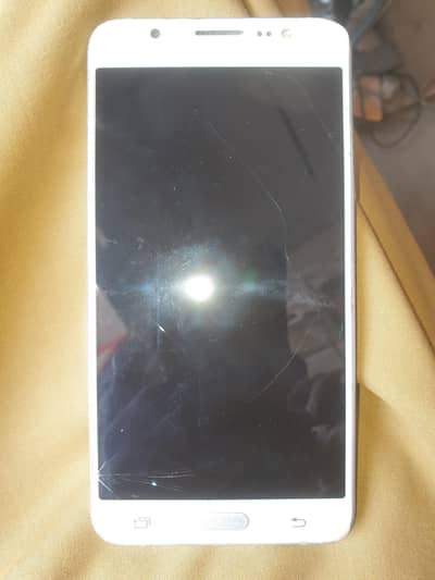 Samsung Mobile J7 pannel toota hy display nhi aa rha.