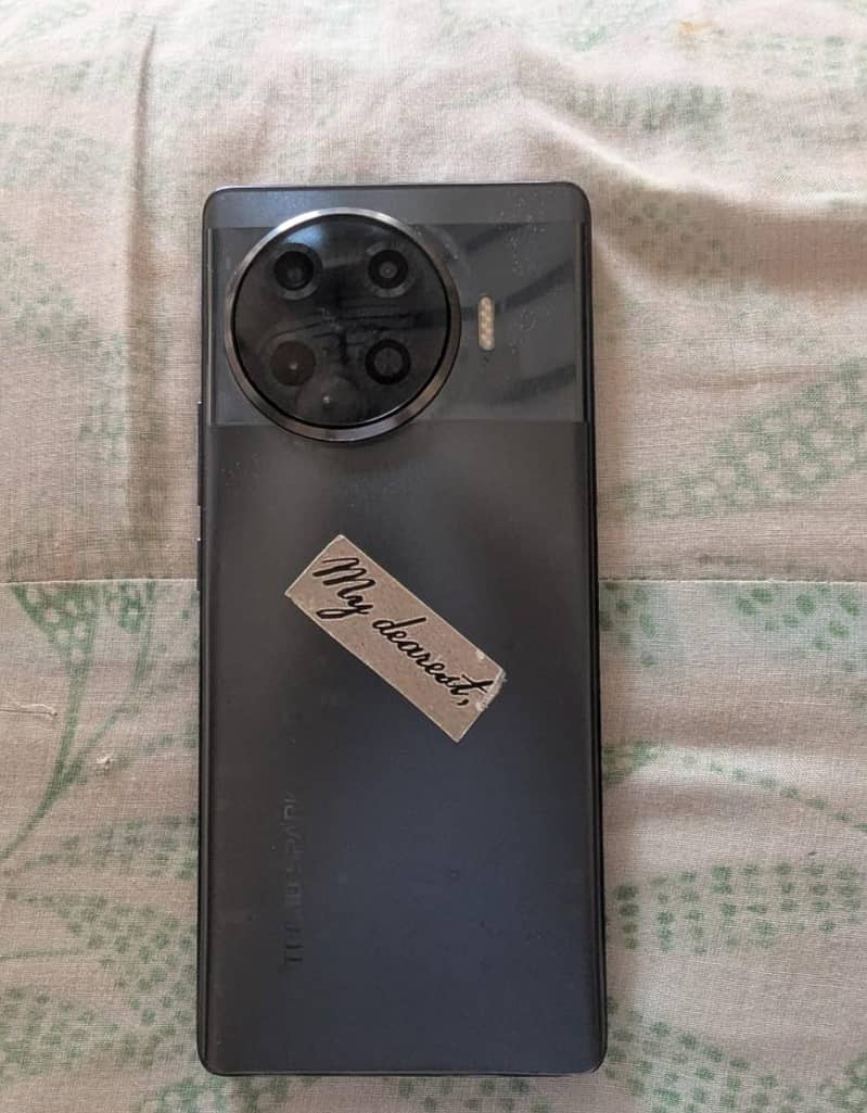 Tecno Spark 20 Pro Plus 0