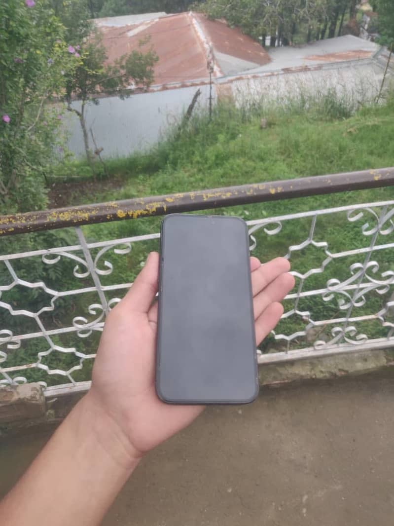 Apple iPhone 15 Pro Max 5