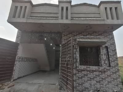 Prime Location 4 Marla House Up For sale In Girja Road