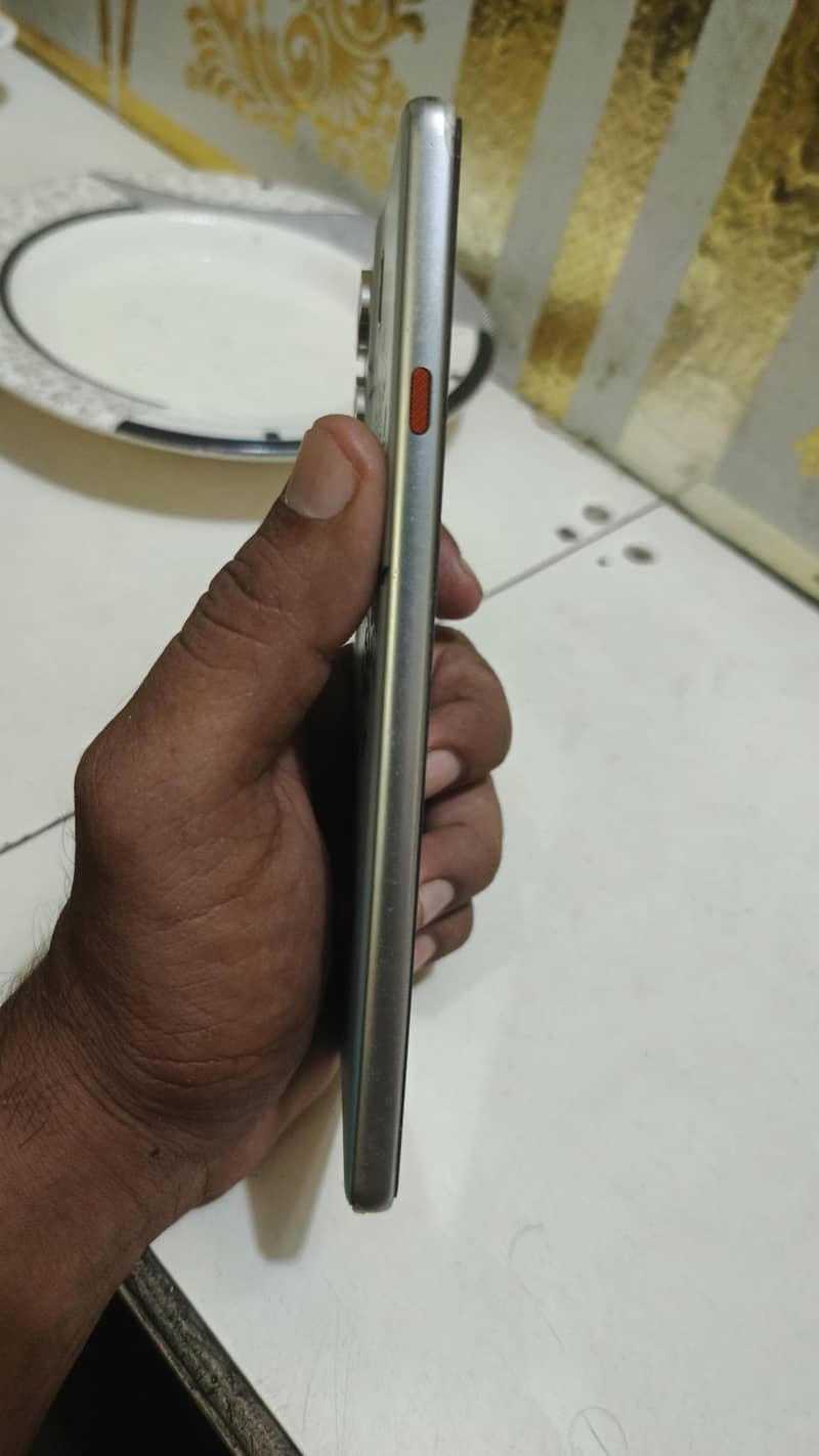 Tecno CAMON 40 5