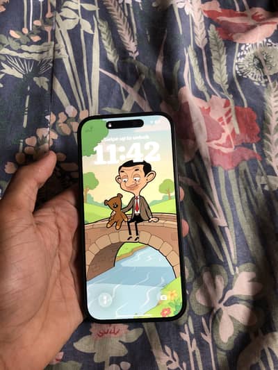 Apple iPhone 16