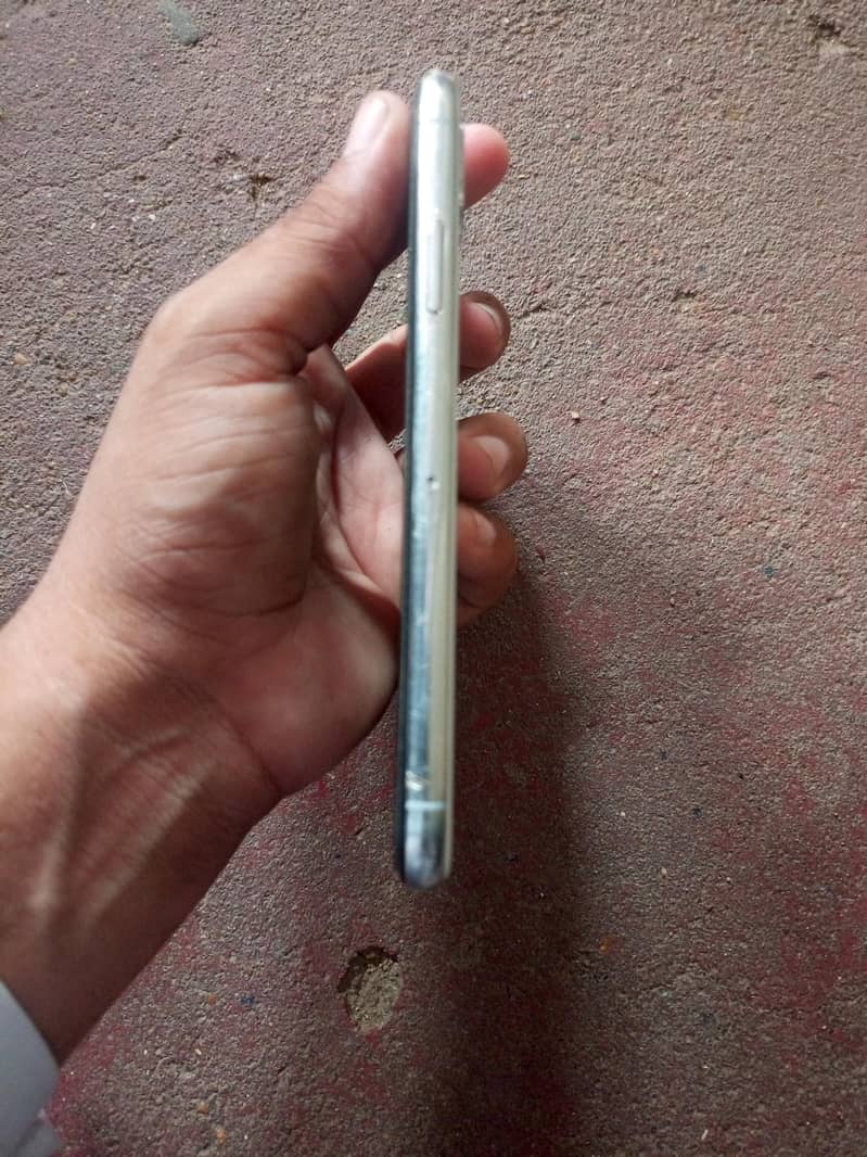 Apple iPhone X 2