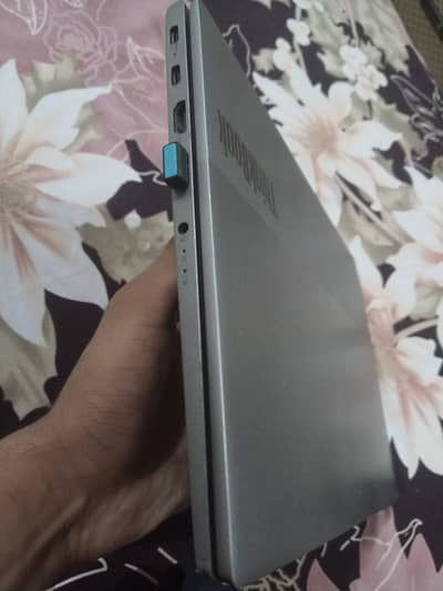 Lenovo Thinkbook