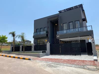 1 Kanal Designer Semi-Furnished House for Sale in Bahria Town | 15kW Solar | Prime Location