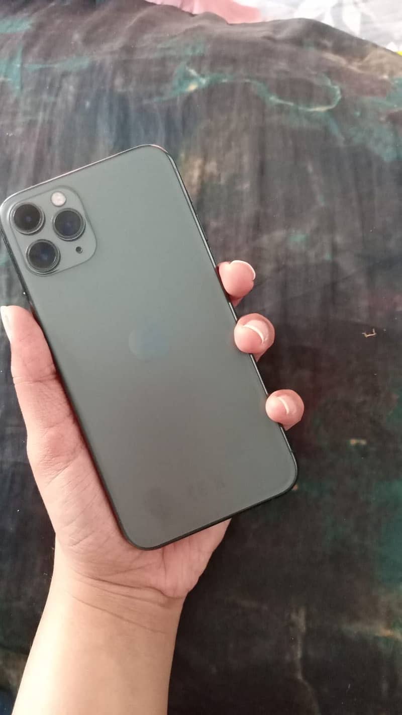 Apple iPhone 11 Pro 3
