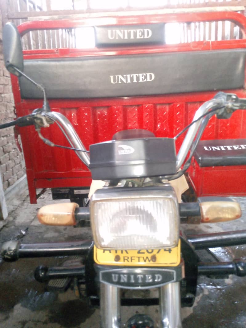 loader rickshaw 9