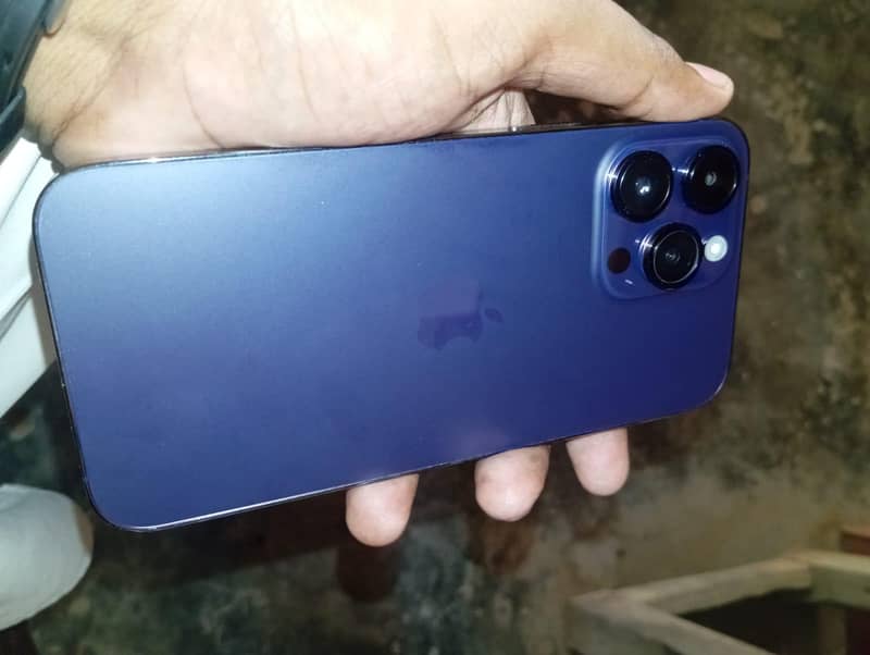 Apple iPhone 14 Pro Max 0
