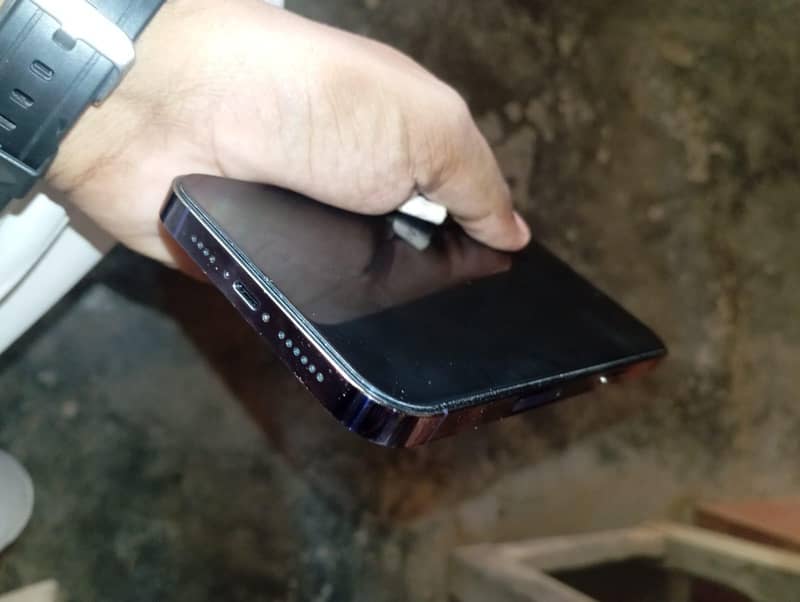 Apple iPhone 14 Pro Max 2
