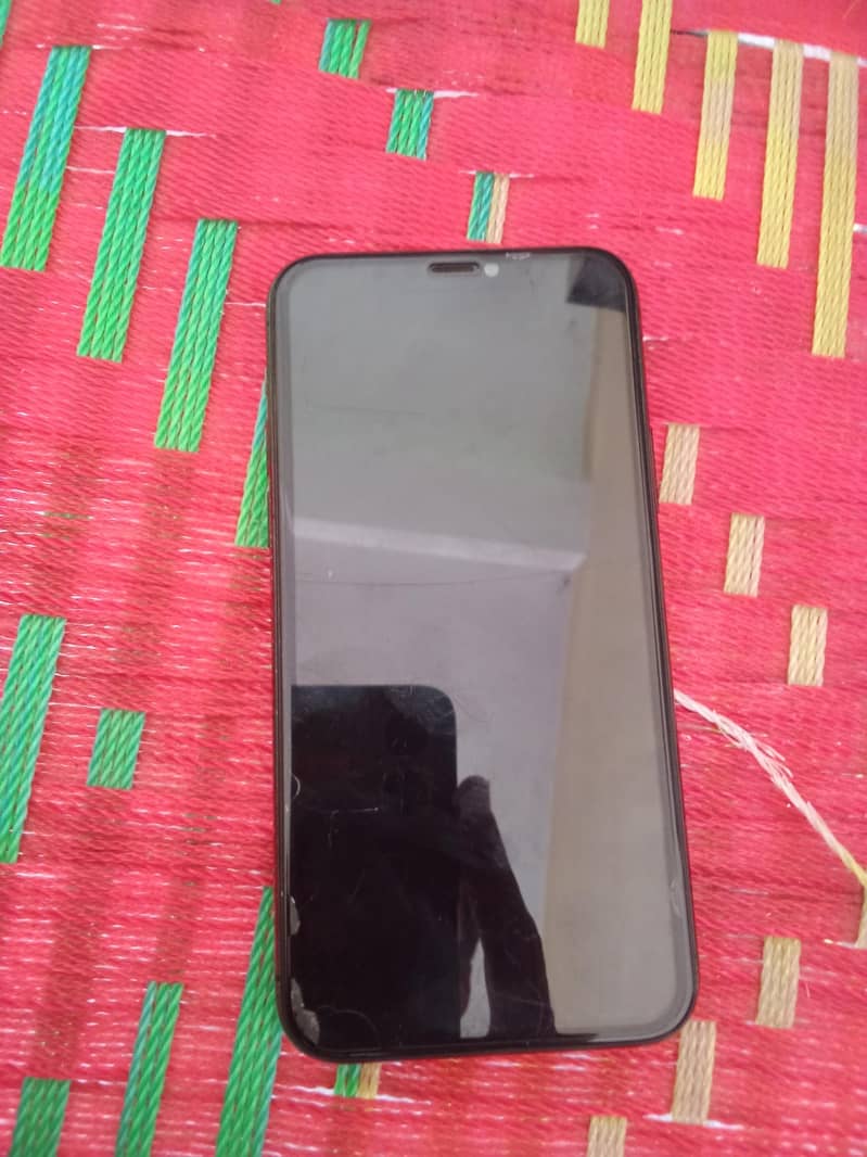 Apple iPhone 11 Pro 7