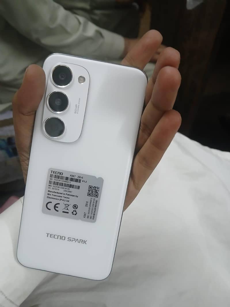 tecno spark 40 pro plus 0