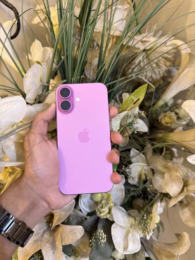 Apple iPhone 16
