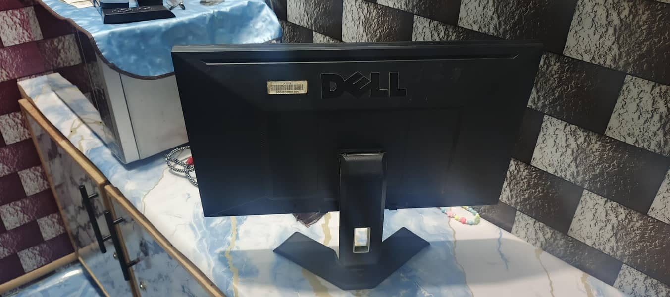 Dell LCD condition 10/10 2