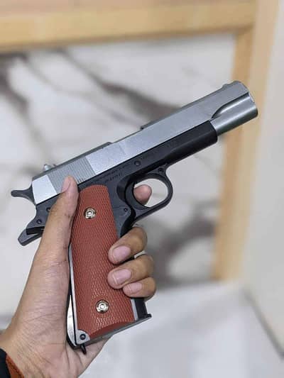 SILVER METAL TOY GUN WITH BBS