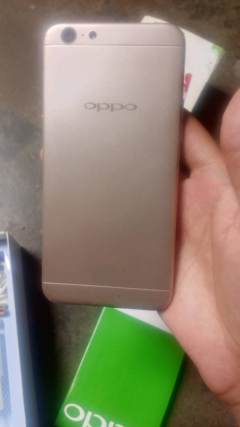 OPPO A57 4