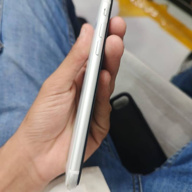 Apple iPhone SE 2