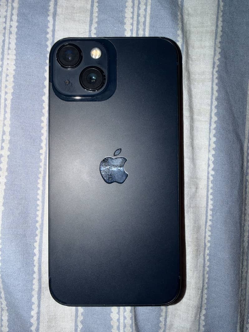 Apple iPhone 13 0