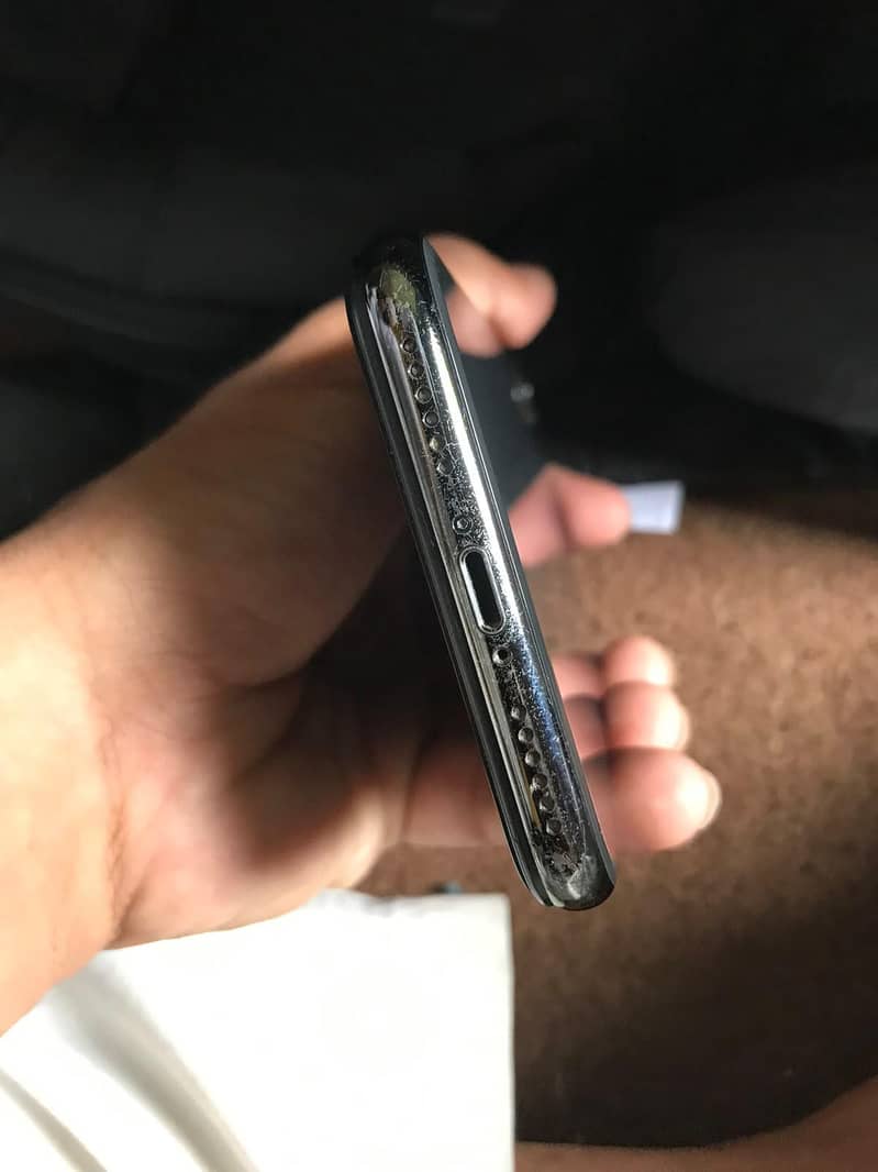 Apple iPhone X 9
