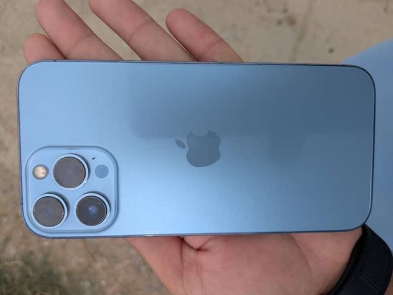 Apple iPhone 13 Pro Max 3