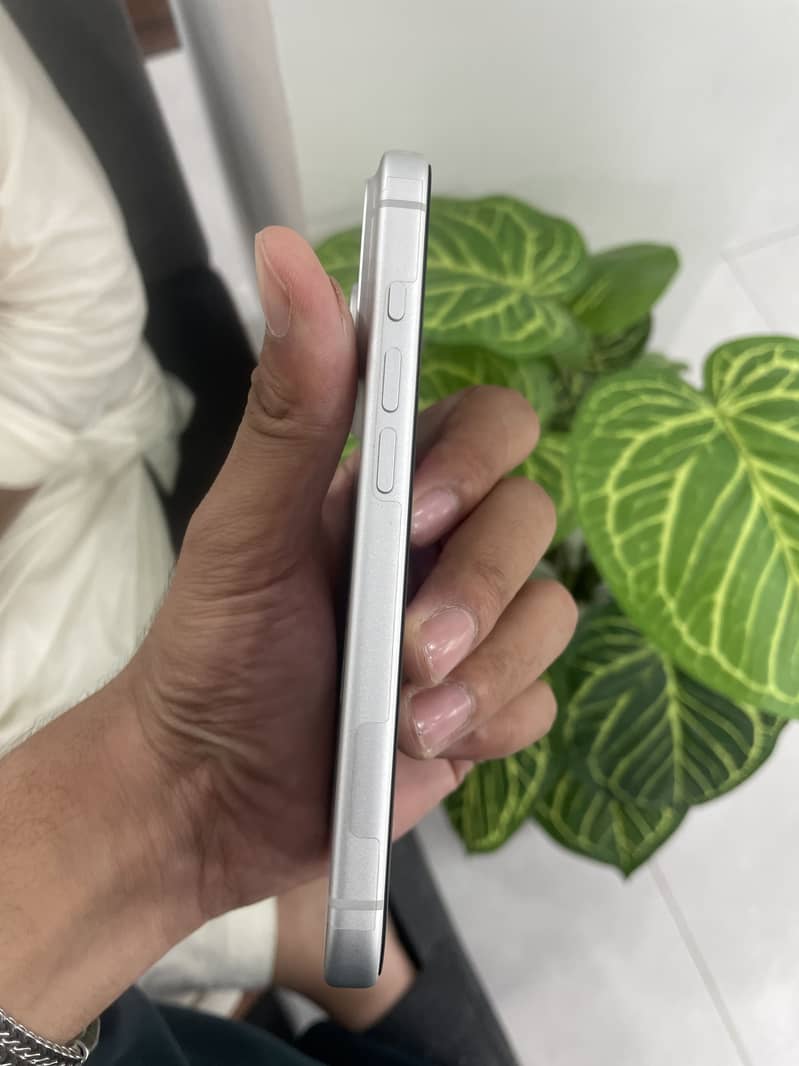 Apple iPhone 17 Pro 0