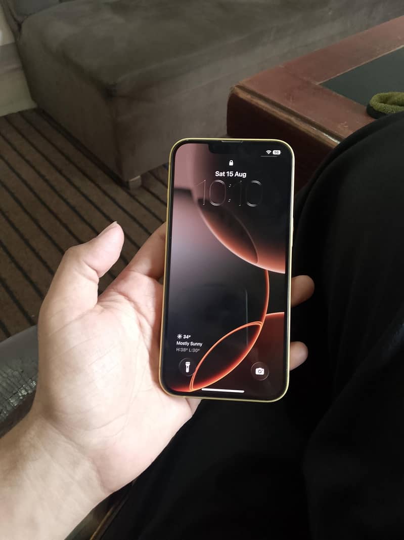 Apple iPhone 14 3