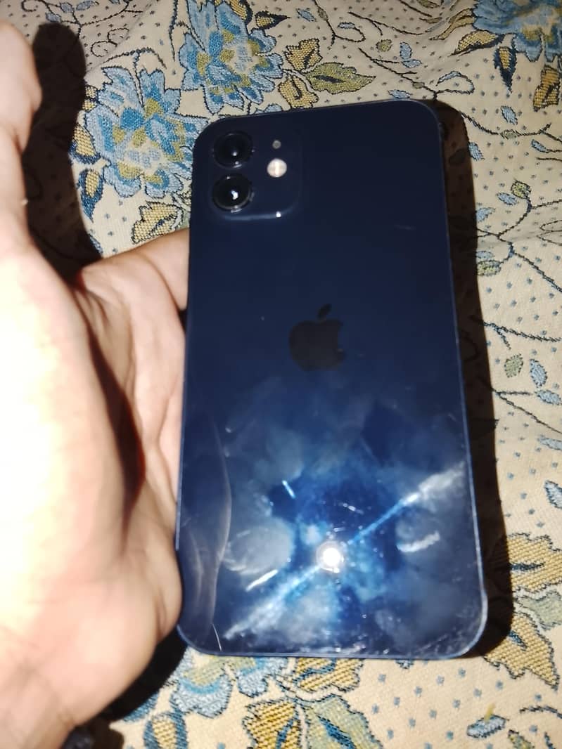 Apple iPhone 12 3