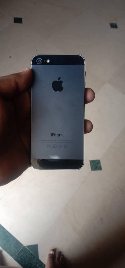 Apple iPhone 5