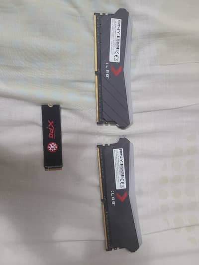 PNY 16GB (2x8GB) XLR8 Gaming EPIC-X RGB 3600MHz & XPG SX8200 Pro 256 G