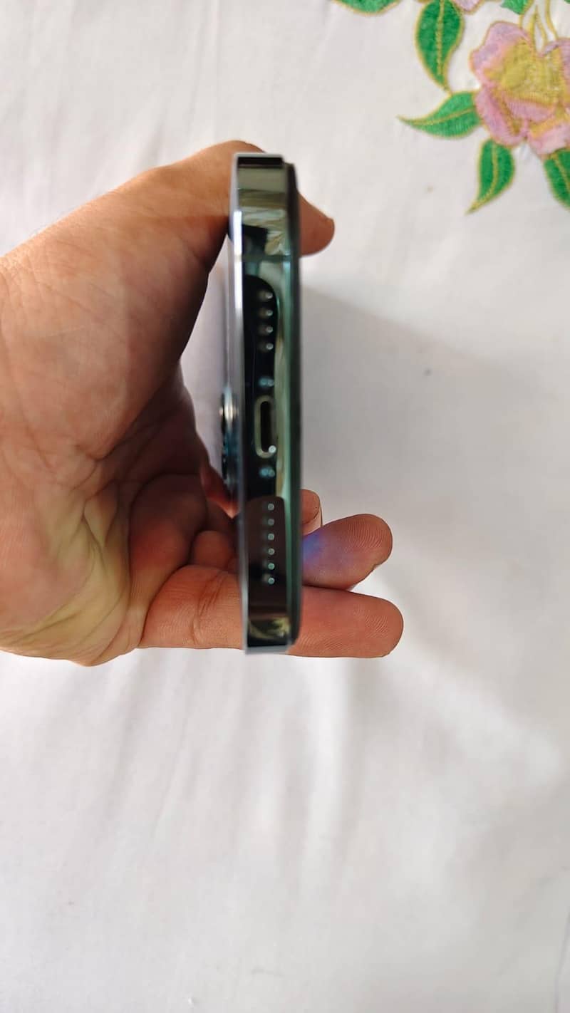 Apple iPhone 12 Pro Max 5
