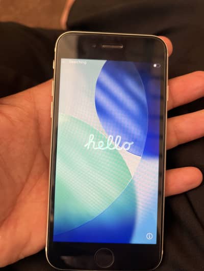 Apple iPhone SE 3 iCloud