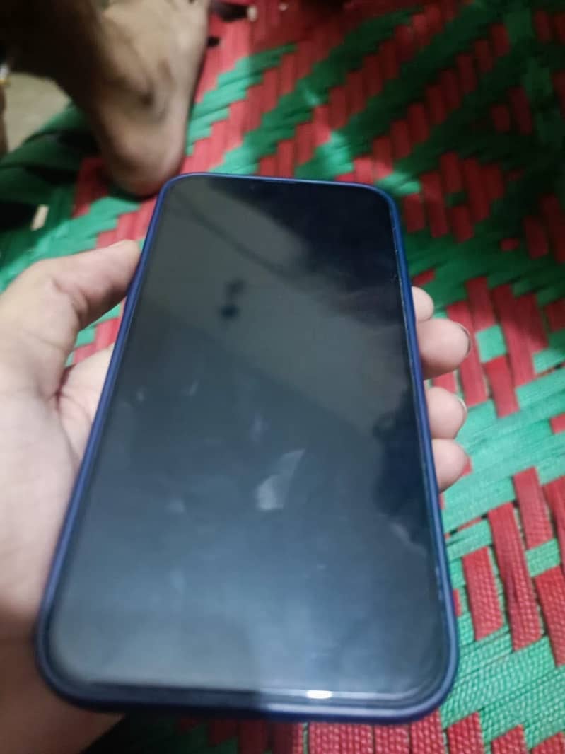 Apple iPhone 13 Pro Max 4