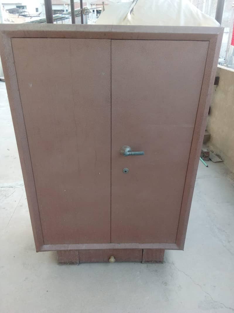 cupboard 0