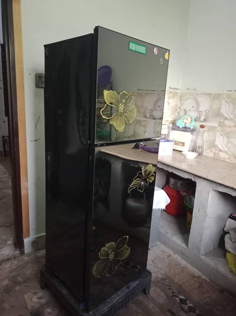 PELI فریج بالکل ریپئرنگ کے بغیر — بہترین کنڈیشن 2