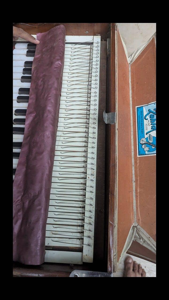 harmonium 7
