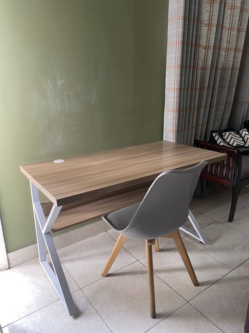 Study Table & Chair 0