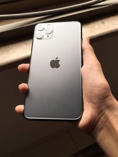 iPhone 11 Pro Max Urgent Sale