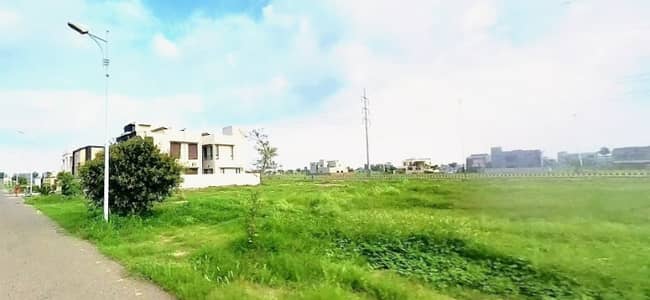 5 Marla Residential Plot For Sale In DHA Phase 8 Block Z6