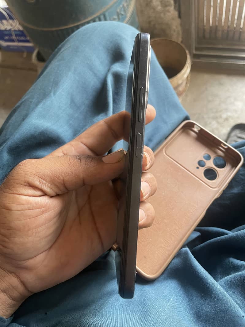 Xiaomi Redmi Note 12 3