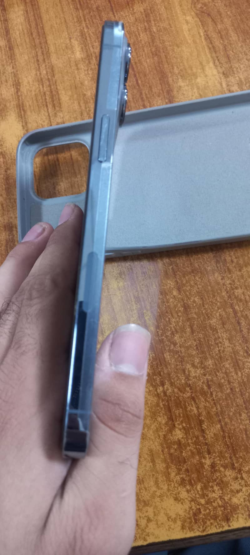 Apple iPhone 13 Pro Max 2